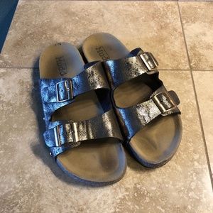 Midd Sandals